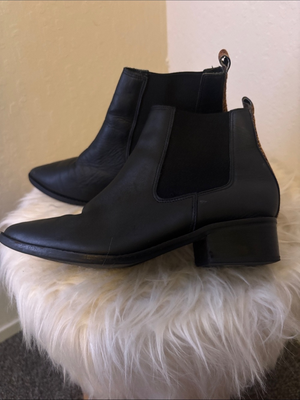 Matisse Black Pointed Chelsea Ankle Boots - Picture 4 of 8